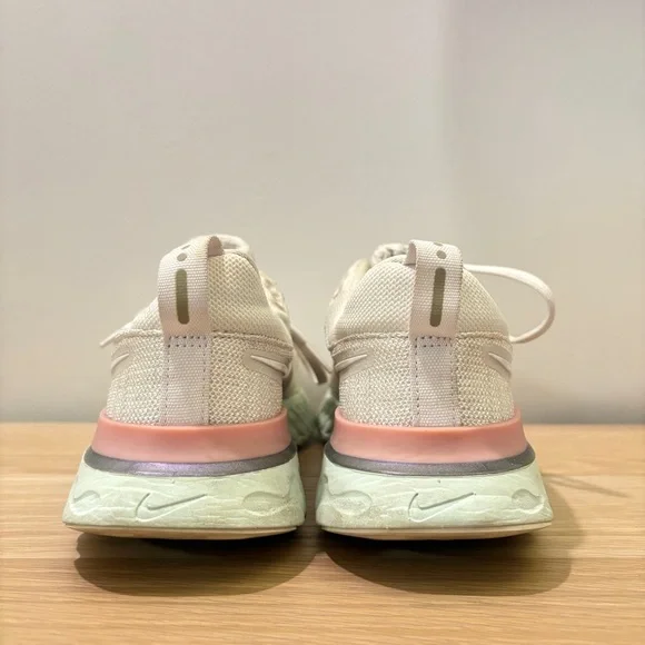 Nike Cream and Pink Sneakers with React Foam - Picture 3 of 8
